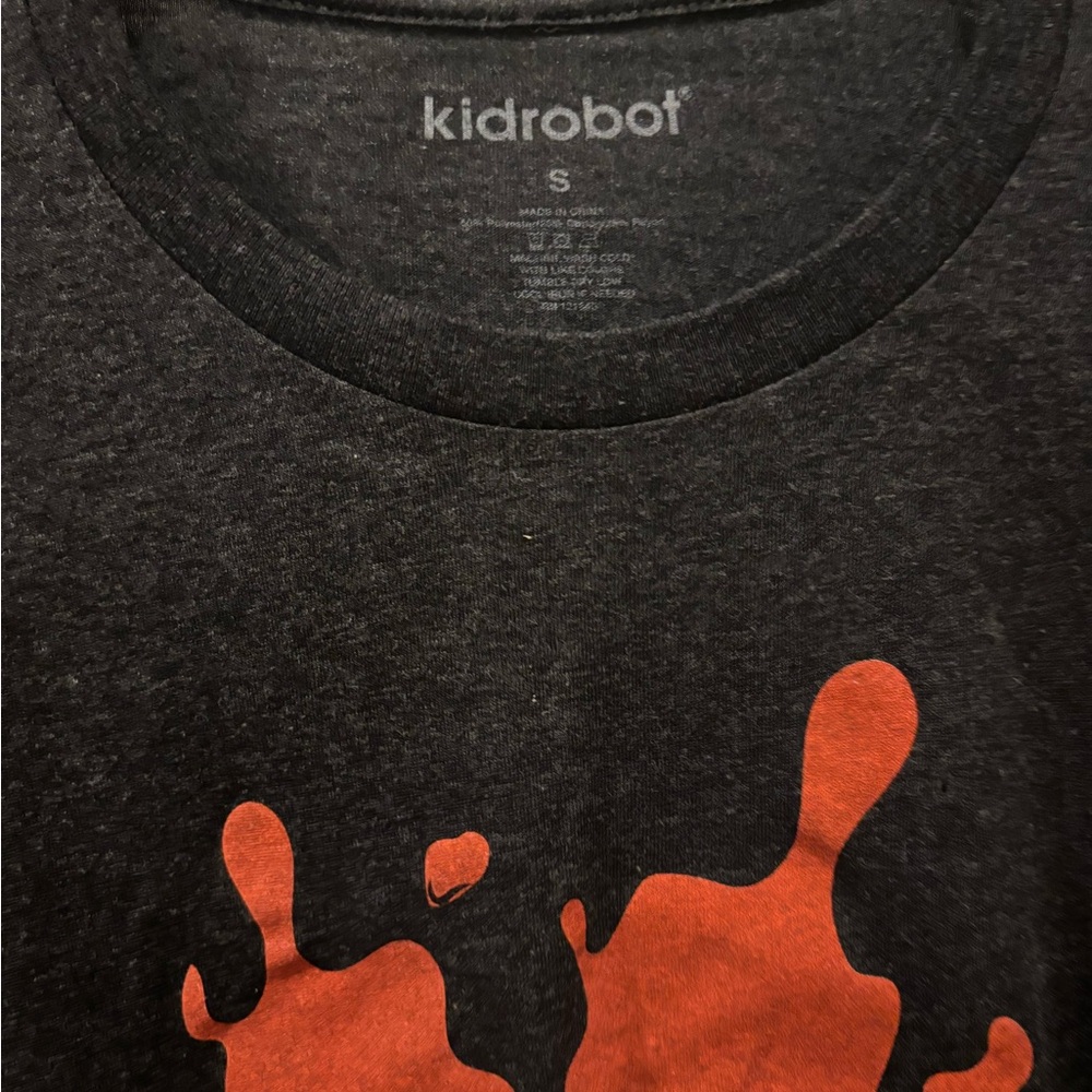 Near Vintage Kidrobot x Frank Kozik Splatter Labbit Graphic Tee - Picture 7 of 7